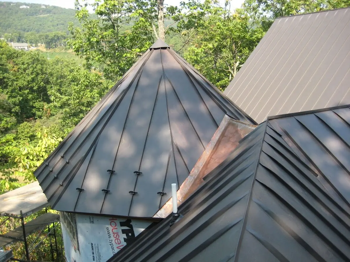 Professional Roof Tarp Installation by Craftsman Roofing in Water Mill